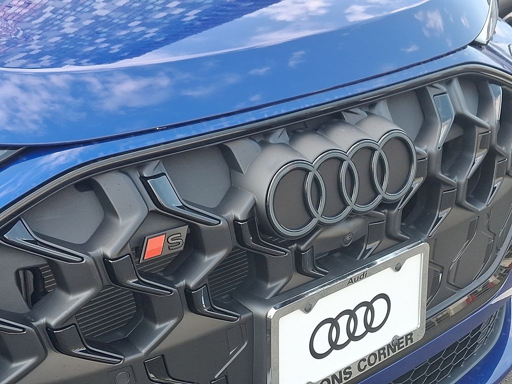 Thumbnail: 2026 Audi SQ5 - 4