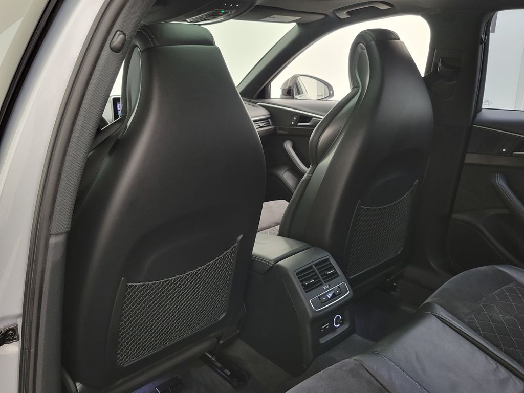 Thumbnail: 2019 Audi S4 - 22