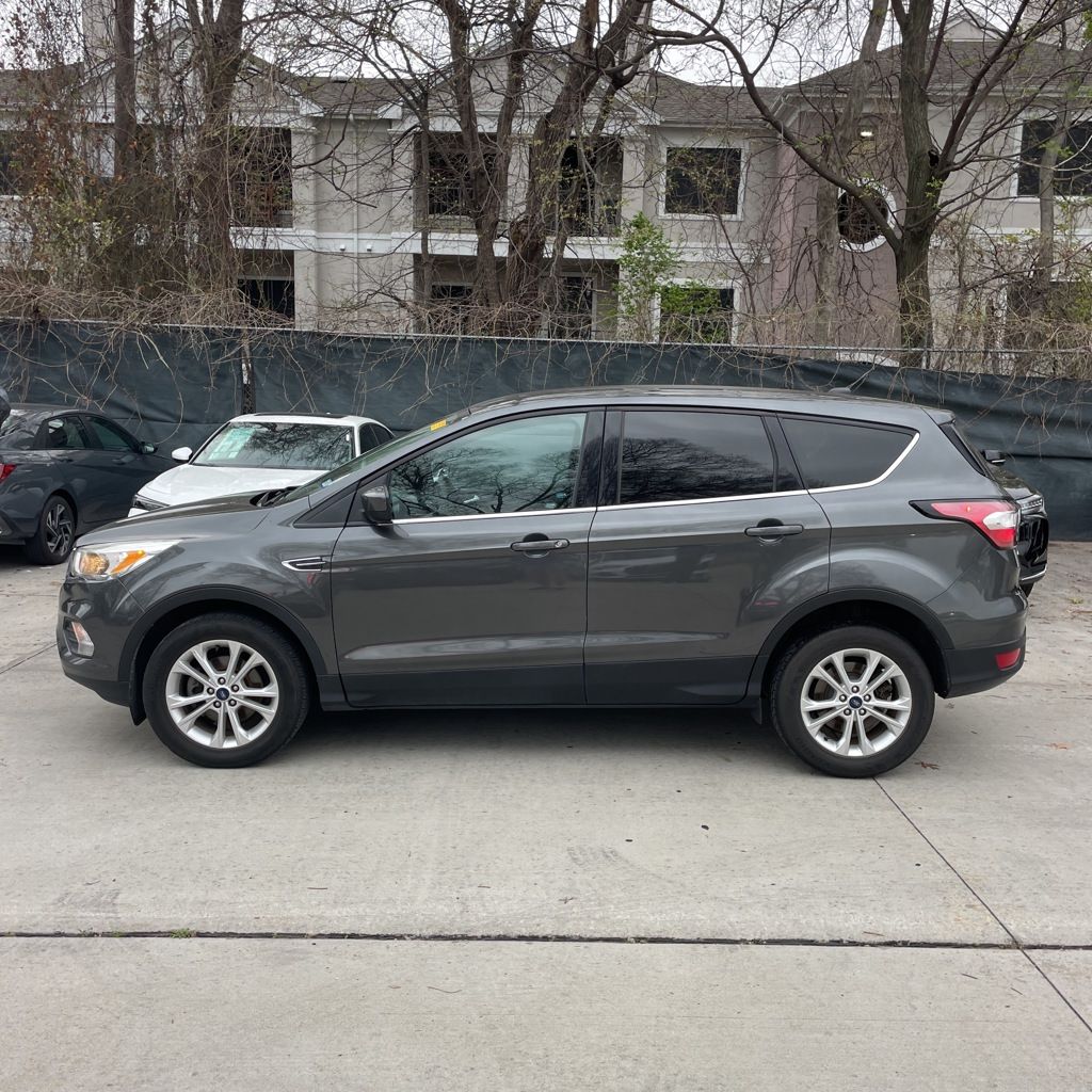 2017 Ford Escape SE FWD