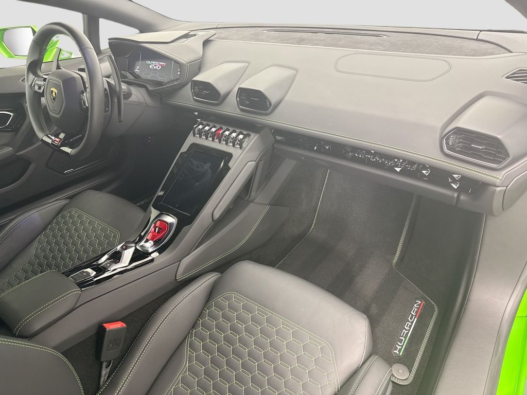 Thumbnail: 2021 Lamborghini Huracan - 16
