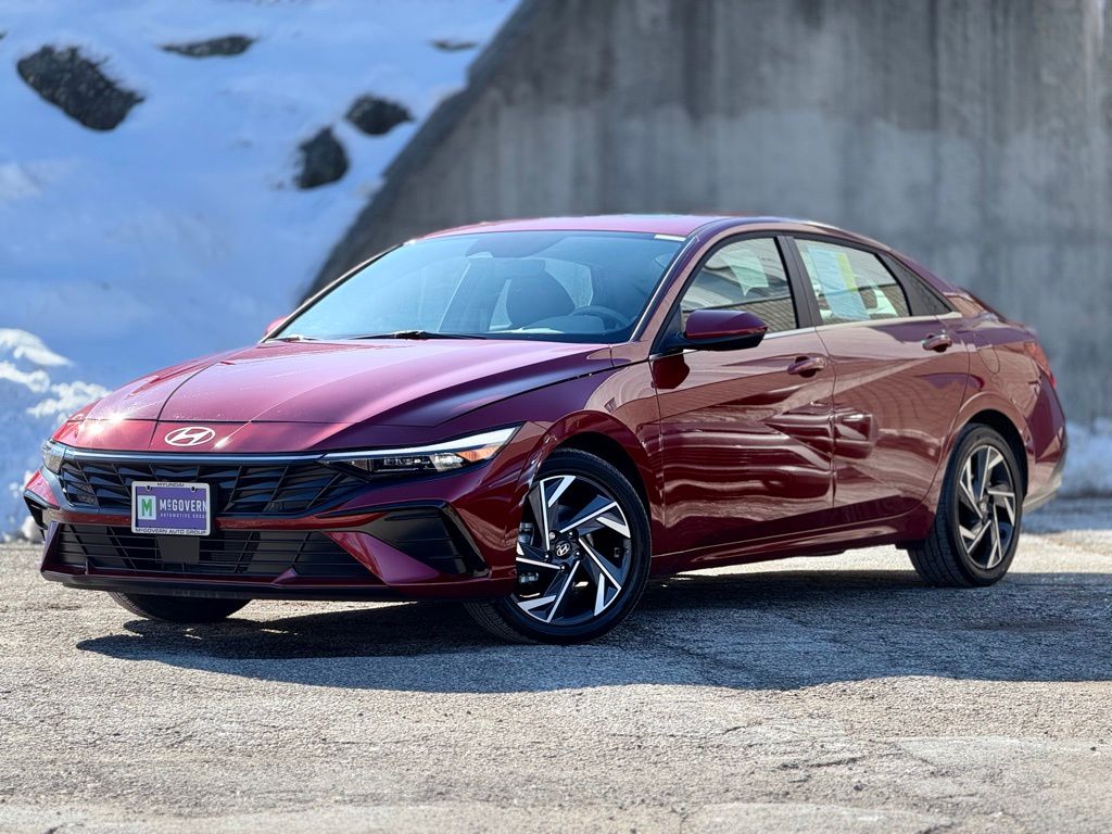 2025 Hyundai Elantra SEL Convenience FWD