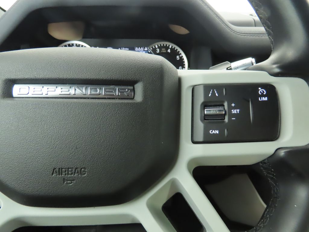 Thumbnail: 2022 Land Rover Defender - 12