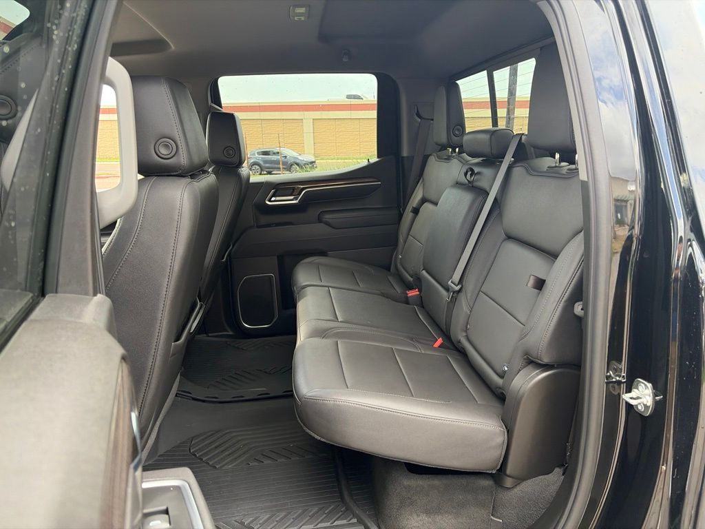 Used 2026 Black Chevrolet LT image 21