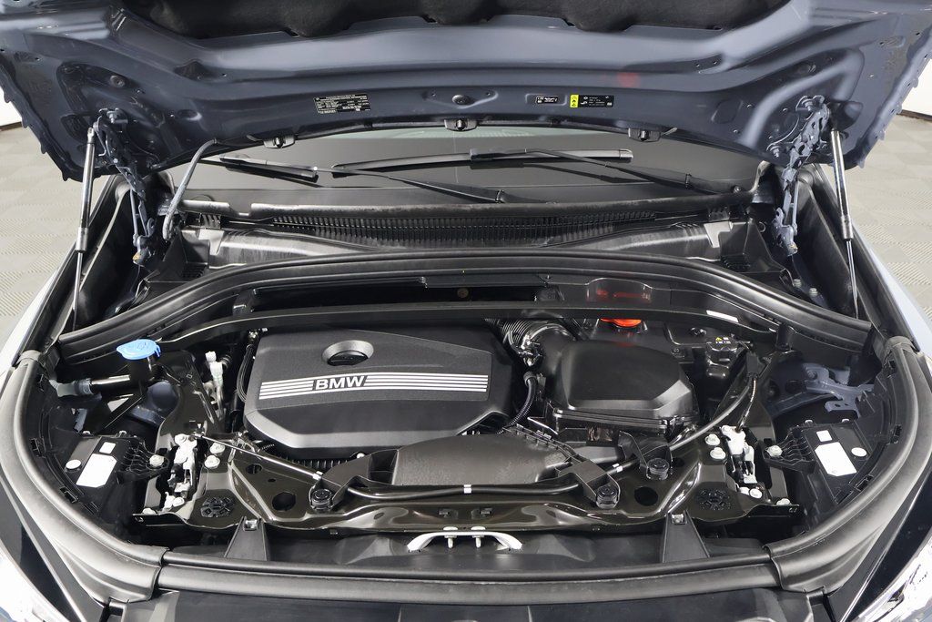 Thumbnail: 2025 BMW X1 - 15