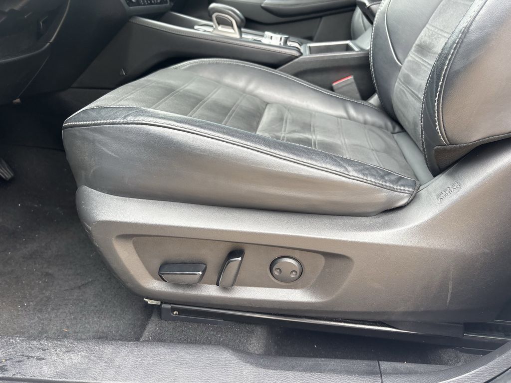 2022 Mitsubishi Outlander SE  at Baytown Hyundai