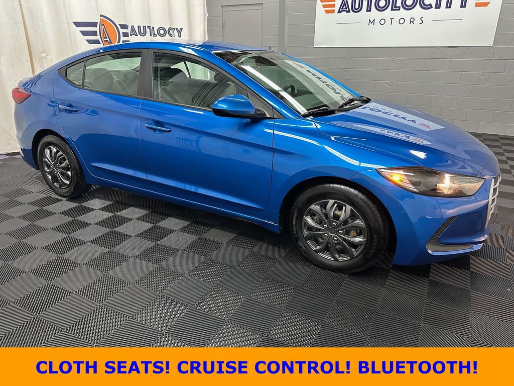 Electric Blue Metallic 2017 Hyundai Elantra SE FWD Sedan Front-Wheel Drive 6-Speed Automatic