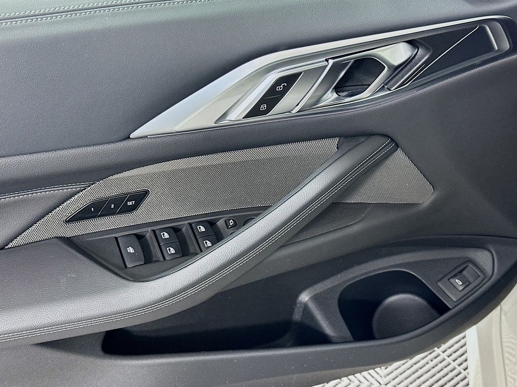 Thumbnail: 2025 BMW 4 Series - 18