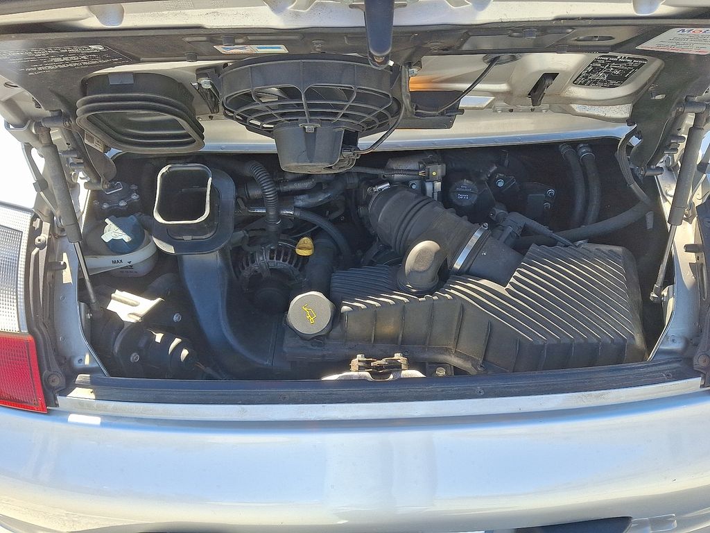 2004 Porsche 911 Carrera 4S 27
