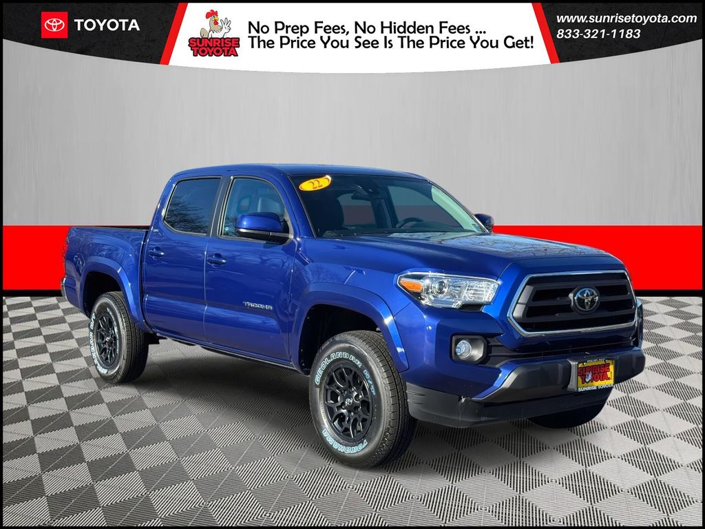 2022 Toyota Tacoma SR5's photo