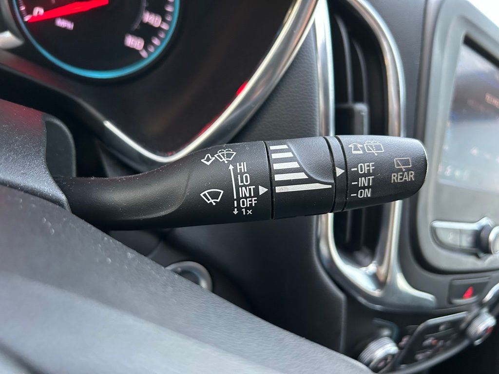 Thumbnail: 2020 Chevrolet Equinox - 20