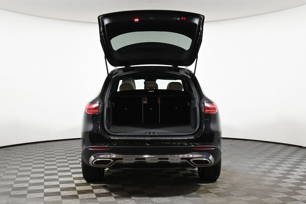 Thumbnail: 2023 Mercedes-Benz GLC - 32