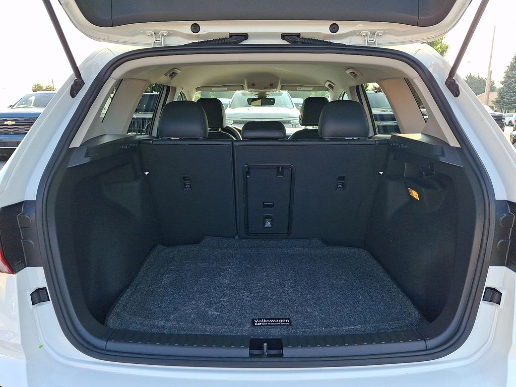 2022 Volkswagen Taos 1.5T SEL White at Auto Express Mitsubishi