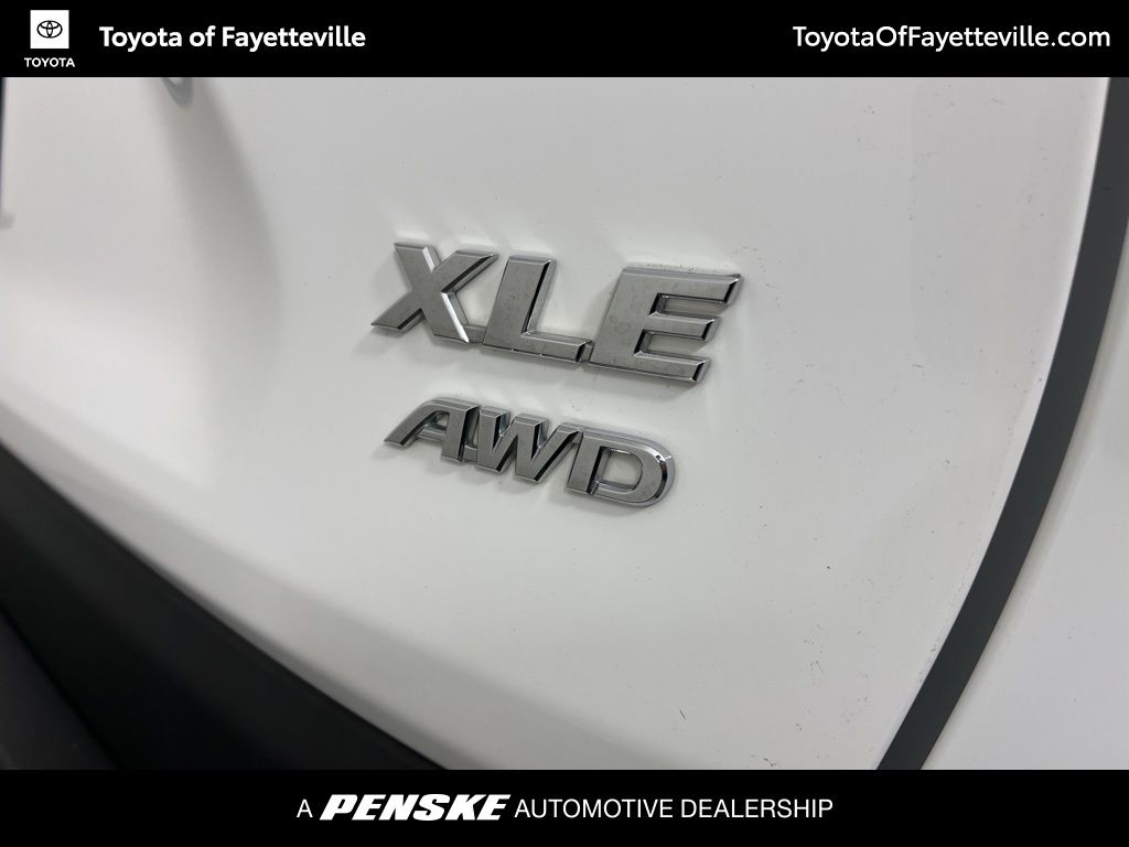 Thumbnail: 2023 Toyota RAV4 - 16