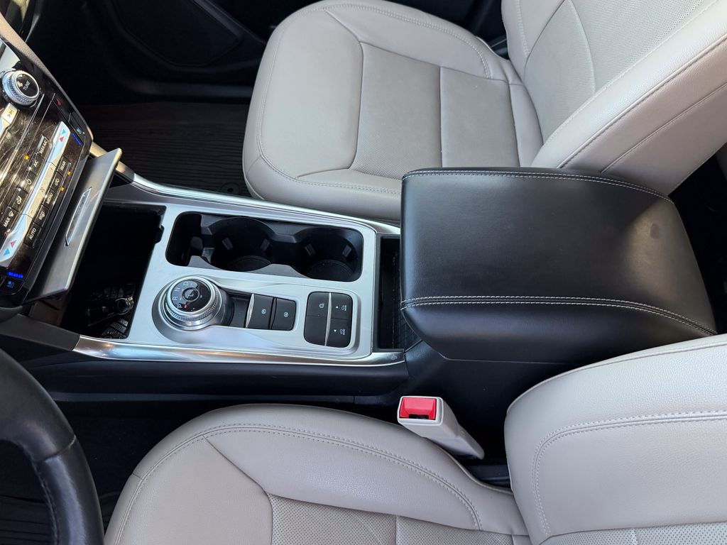 used 2022 Ford Explorer car, priced at $27,693