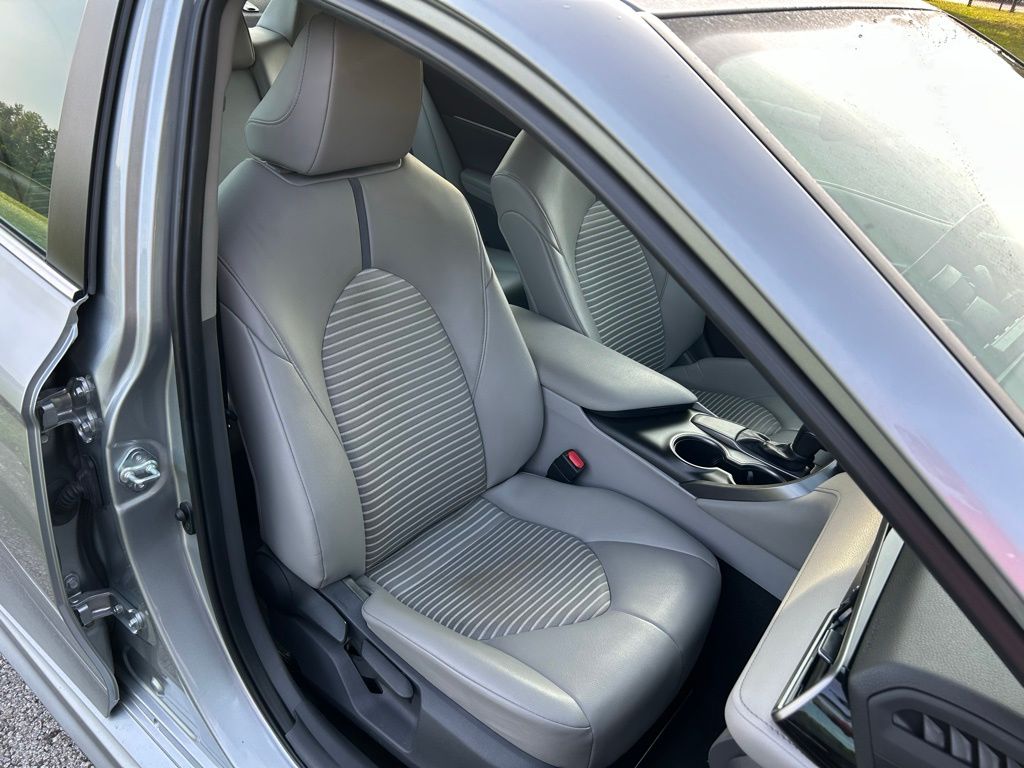 2021 Toyota Camry SE 15