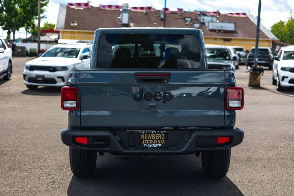 2026 Jeep Gladiator Sport S thumbnail 11