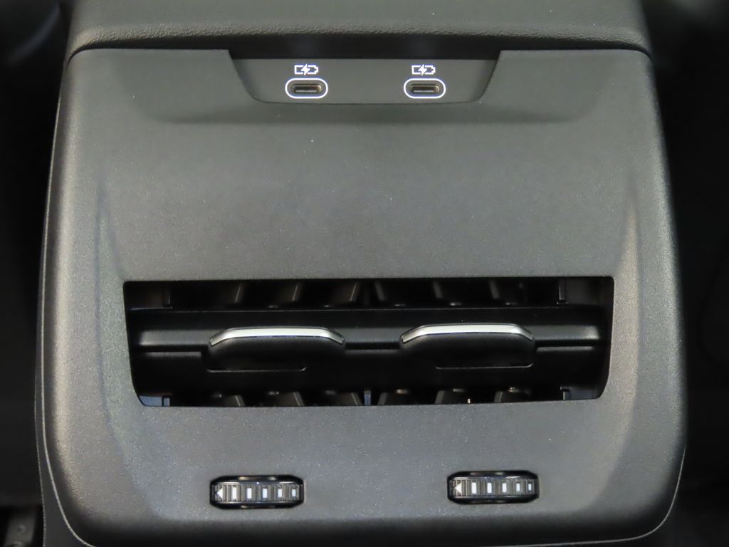 Thumbnail: 2025 Audi S5 - 23