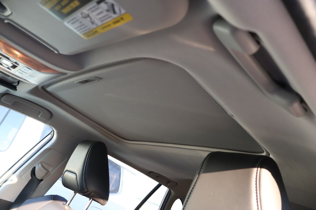Thumbnail: 2020 Toyota RAV4 - 15