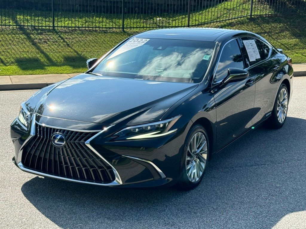 2022 Lexus ES 300h Ultra Luxury 9