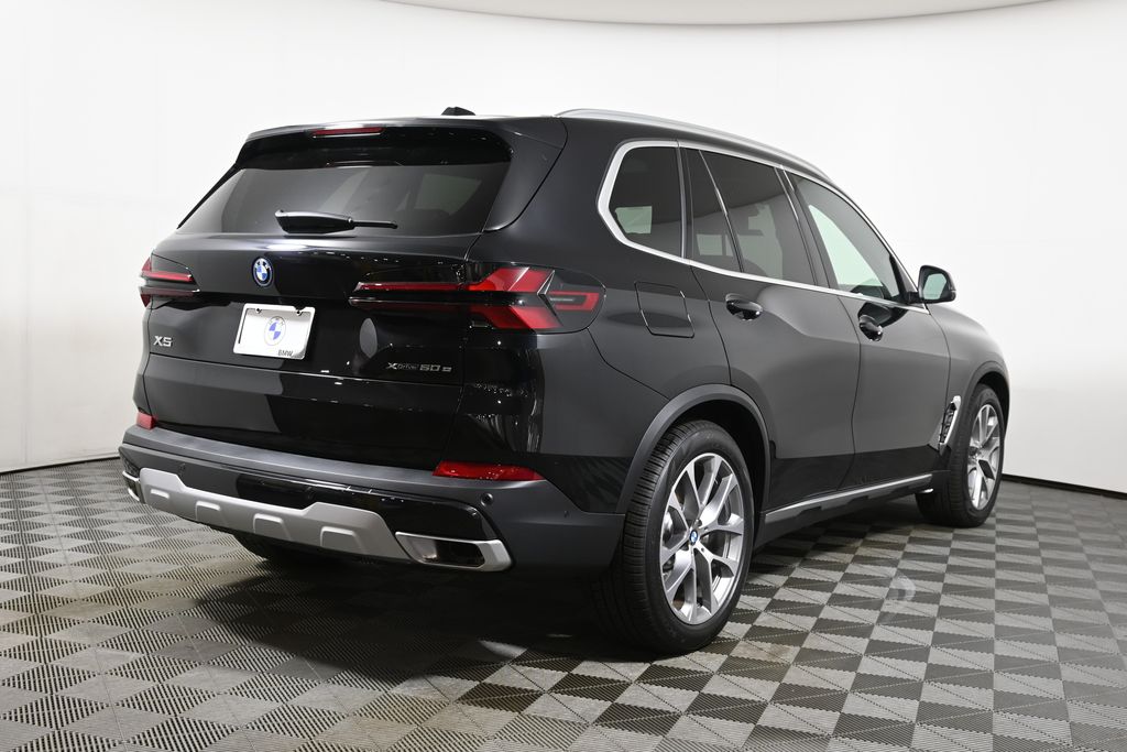 Thumbnail: 2026 BMW X5 - 7