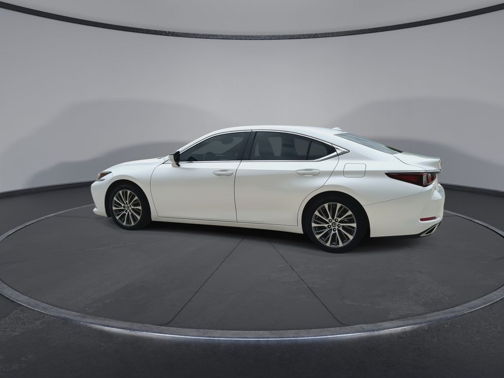 Thumbnail: 2020 Lexus ES - 6