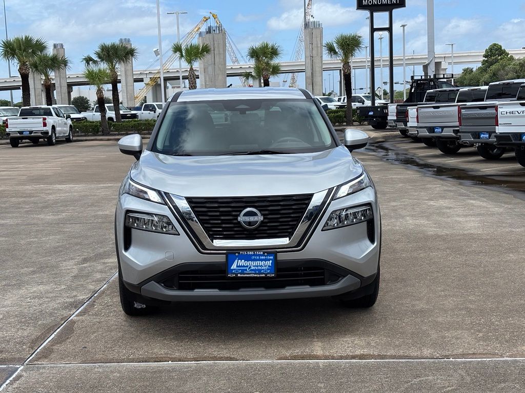 2023 Nissan Rogue SV - 1