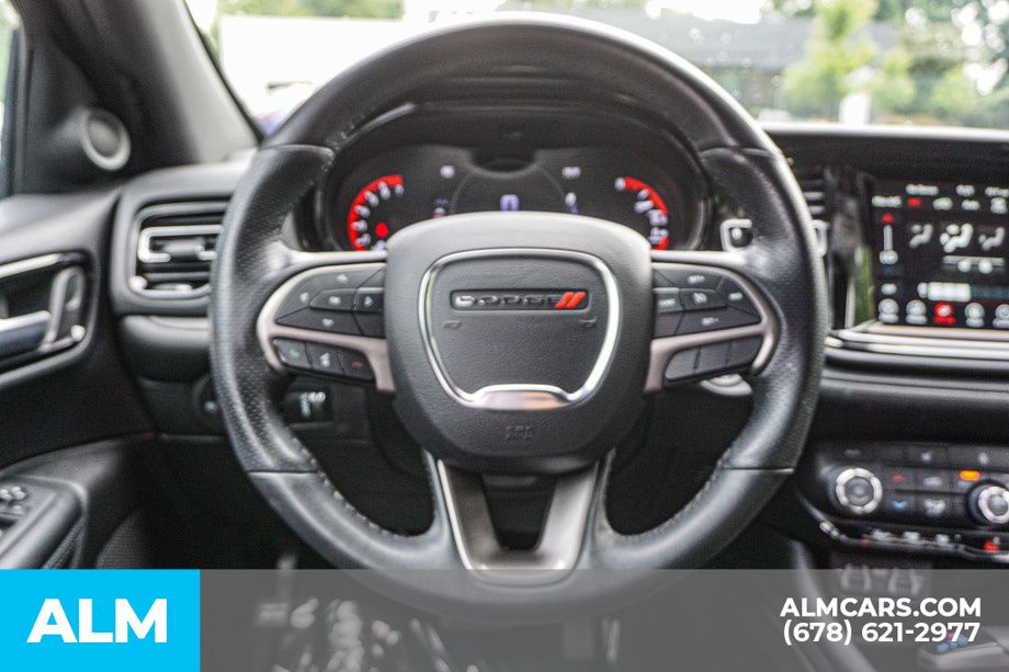 Used 2023 Black Dodge SXT image 28