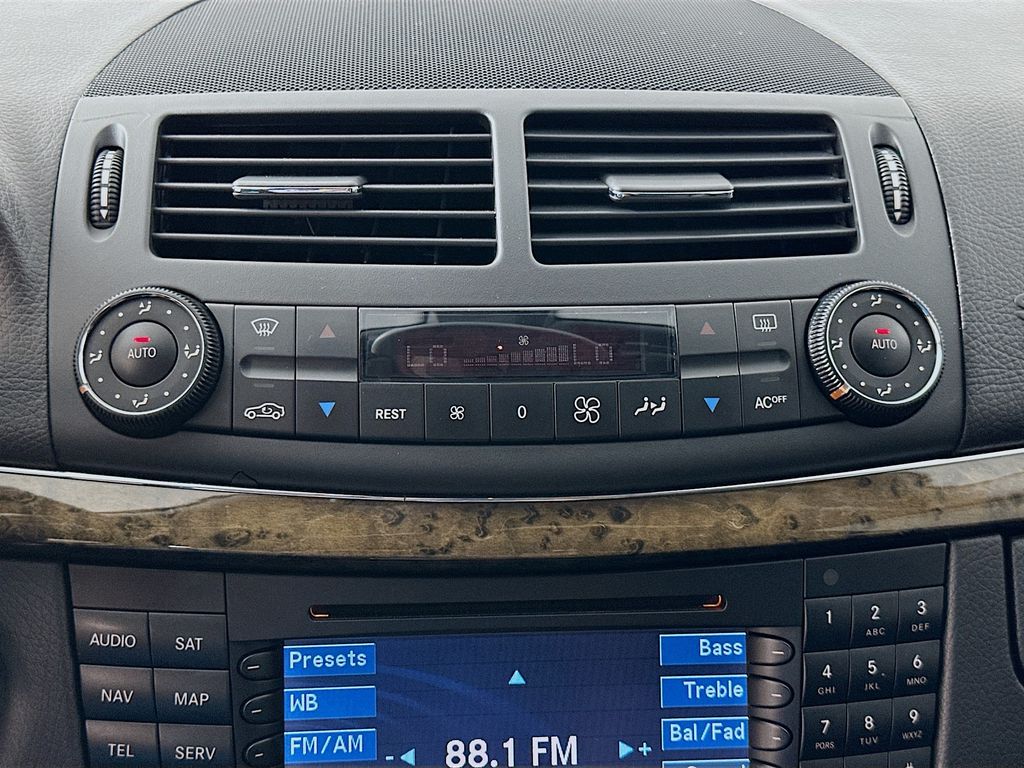 Thumbnail: 2005 Mercedes-Benz E-Class - 14