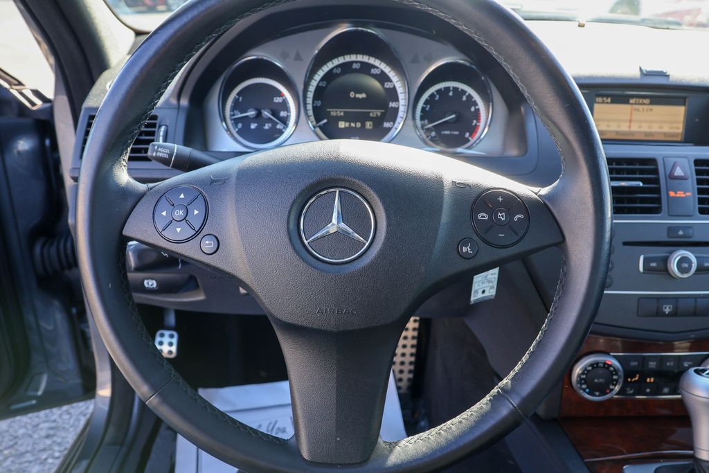 2011 Mercedes-Benz C-Class C 300 18