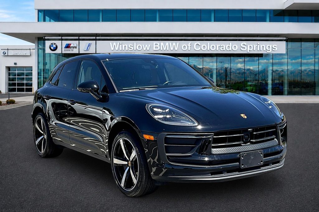 2023 Porsche Macan 