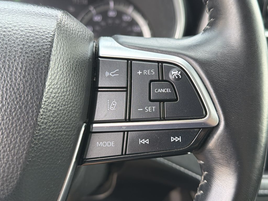 Used 2021 Toyota Highlander Hybrid SUV