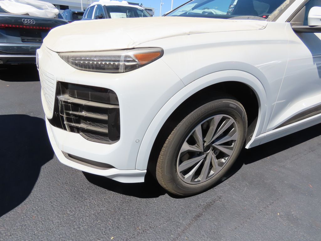 Thumbnail: 2025 Audi Q6 e-tron - 2