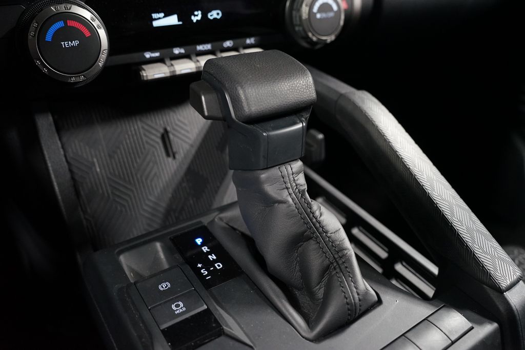 Thumbnail: 2025 Toyota 4Runner - 23