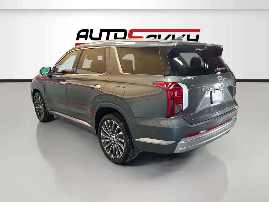 Used 2023 Gray Hyundai Calligraphy image 5