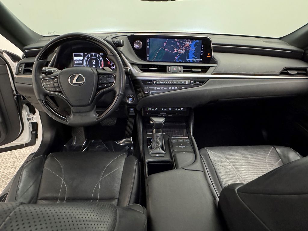 2020 Lexus ES 350 Luxury 26