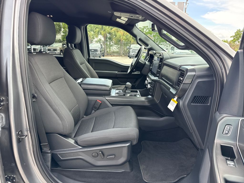 Certified Used 2024 Gray Ford XLT image 29