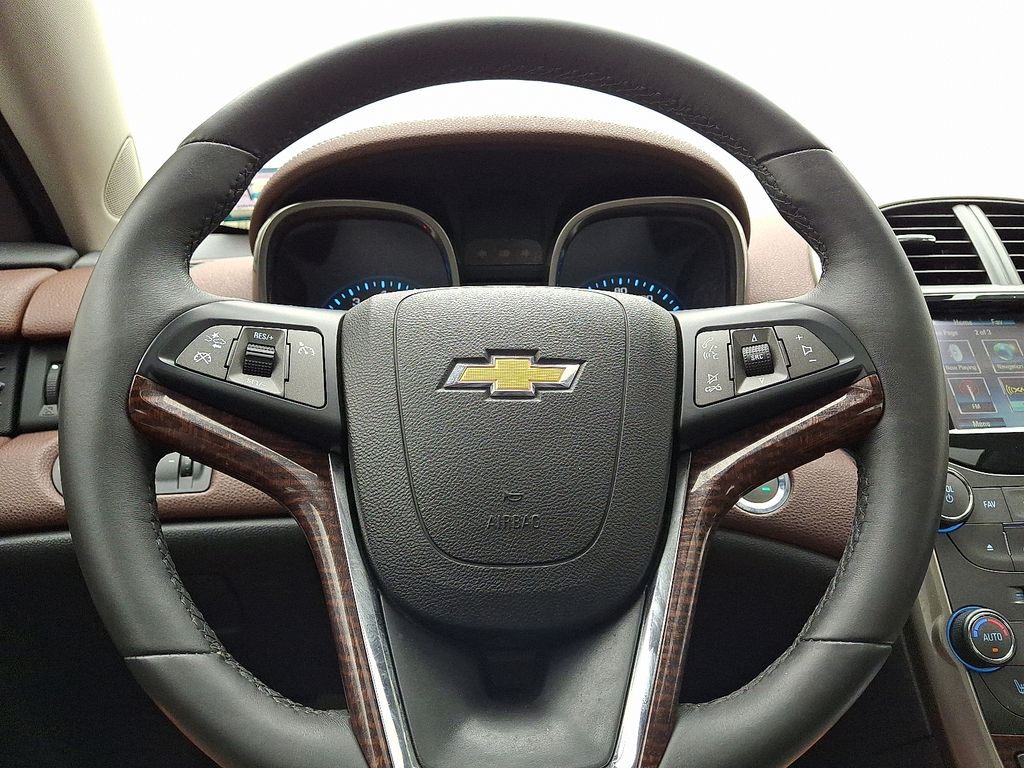 Thumbnail: 2013 Chevrolet Malibu - 20