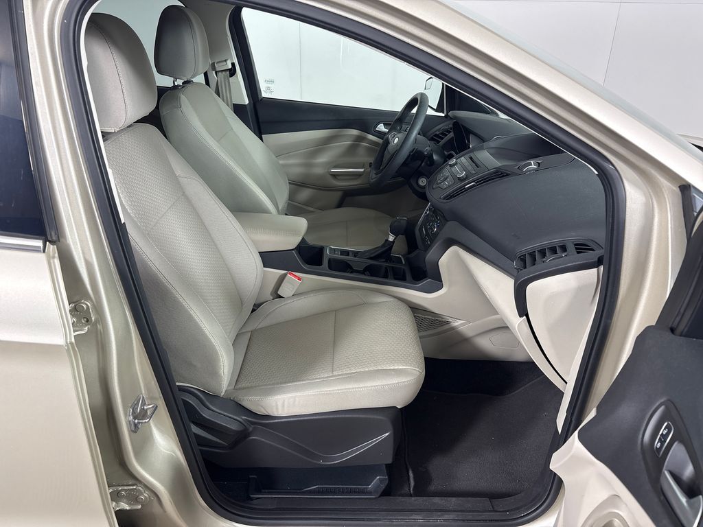 Used 2017 Gold Ford SE image 4