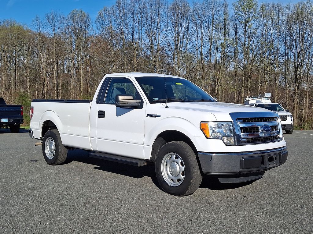 Oxford White 2014 Ford F-150 XL LB Pickup Truck 4X2 6-Speed Automatic