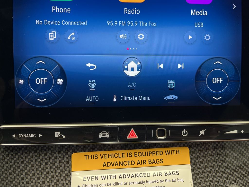 Thumbnail: 2026 Mercedes-Benz GLC - 20