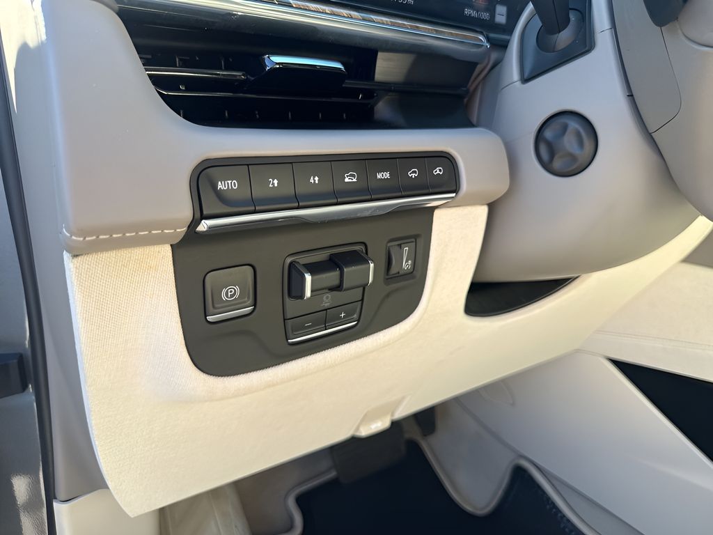 Used Car 2022 Cadillac Escalade  Sport Platinum For Sale Under $80,000 In Austin, Texas