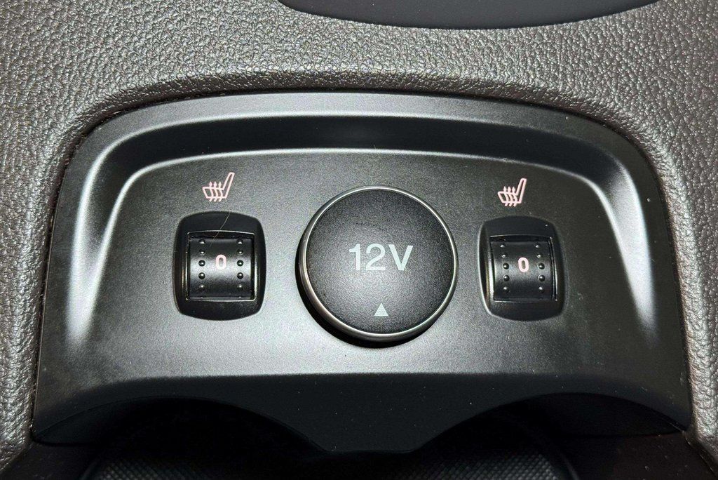 Used 2014 Tuxedo Black Metallic Ford SE image 13