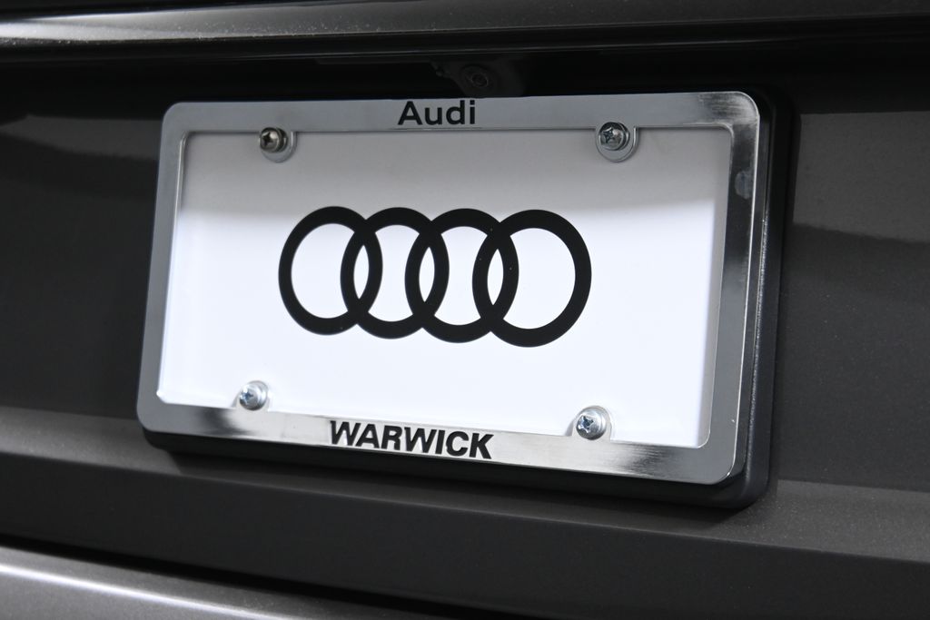 Thumbnail: 2025 Audi Q7 - 14