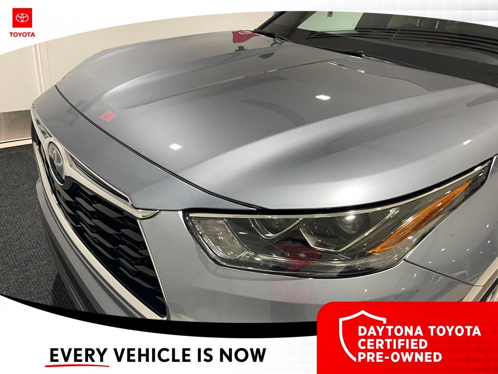 Used 2023 Toyota Highlander Hybrid SUV