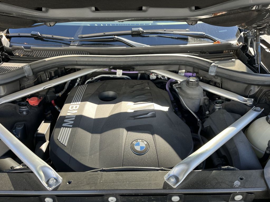 Thumbnail: 2023 BMW X7 - 24