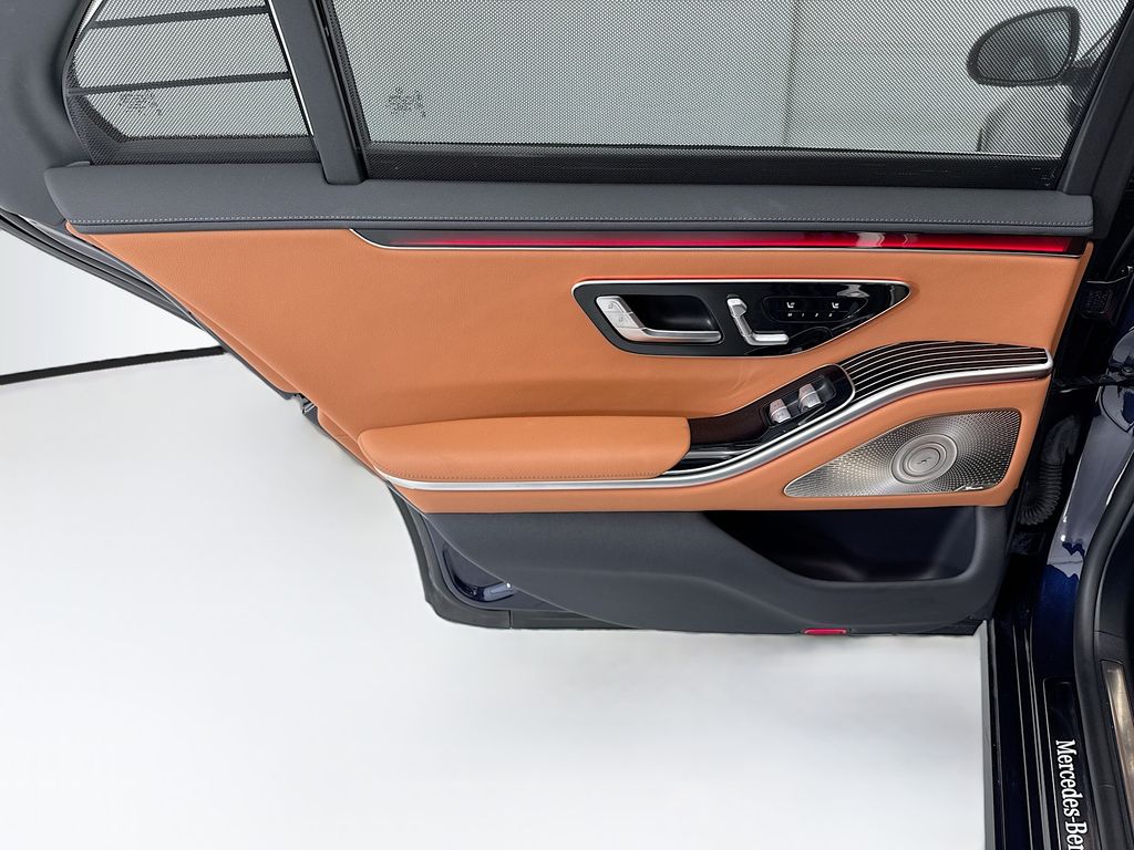 Thumbnail: 2023 Mercedes-Benz S-Class - 25