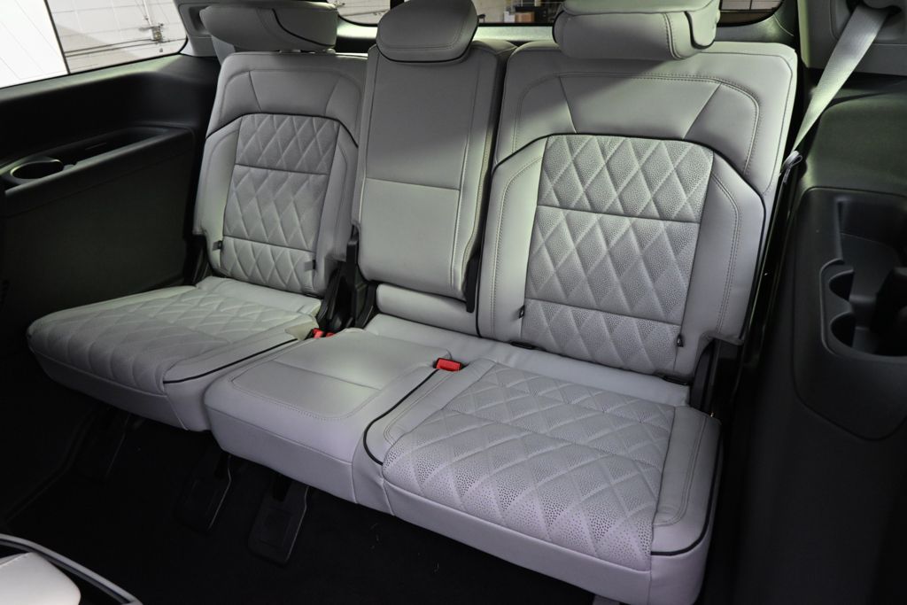 New 2026 White Lincoln Black Label image 22