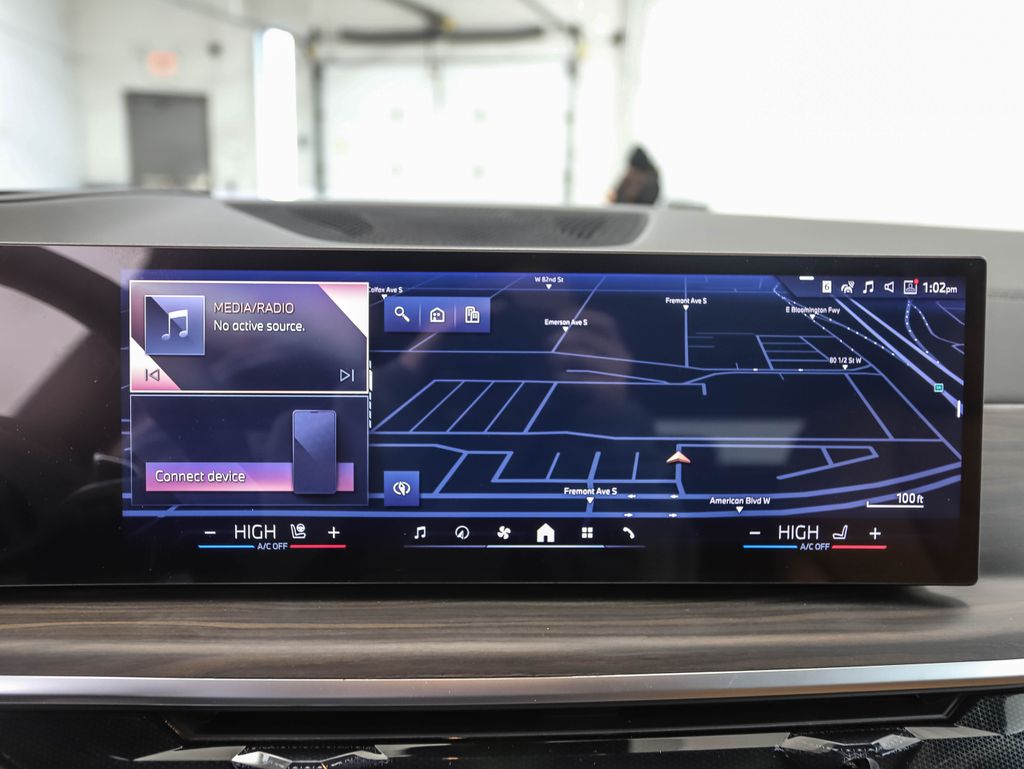 Thumbnail: 2026 BMW X5 - 15