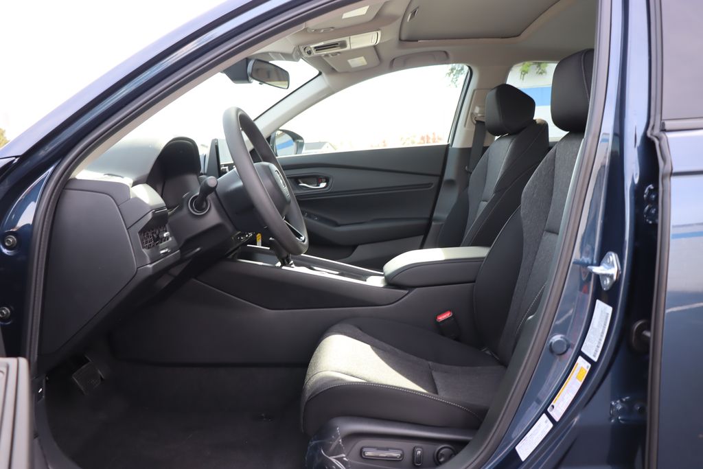 Thumbnail: 2025 Honda Accord - 28