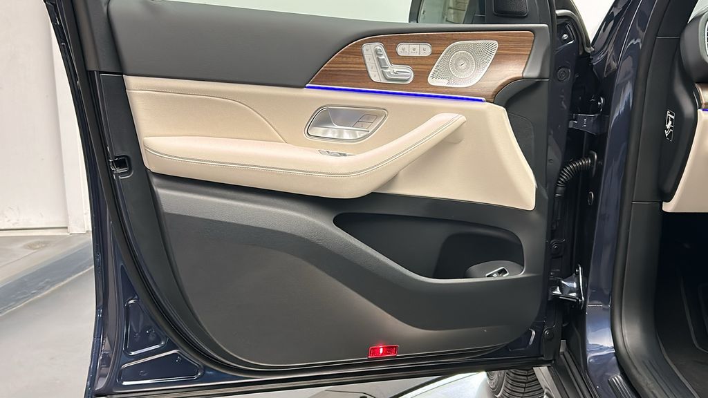 2025 Mercedes-Benz GLE 350 11